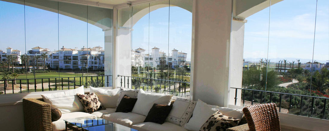 Cortinas de Cristal a medida en Málaga Costa del Sol